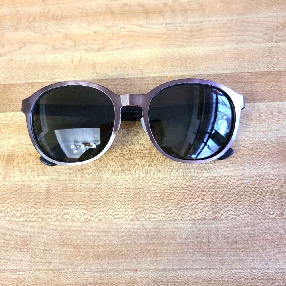 Zeal Optics unisex sunglasses